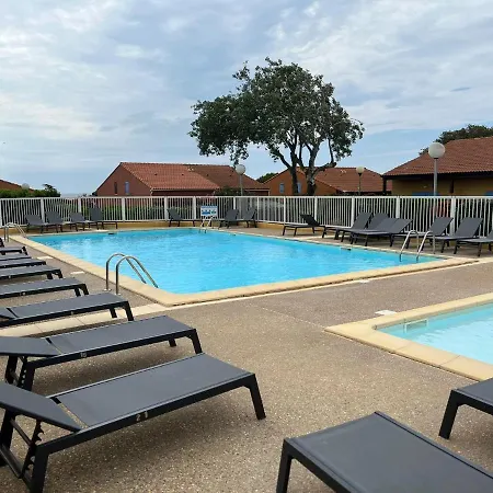 Pavillon Climatise Dans Avec Piscine - 4bs14 *