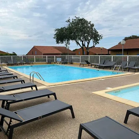 Villa Pavillon Climatisé Dans Résidence Avec Piscine - 4bs14 *